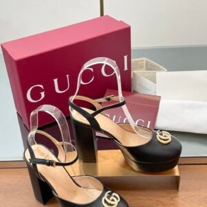 CUCCI  WOMEN