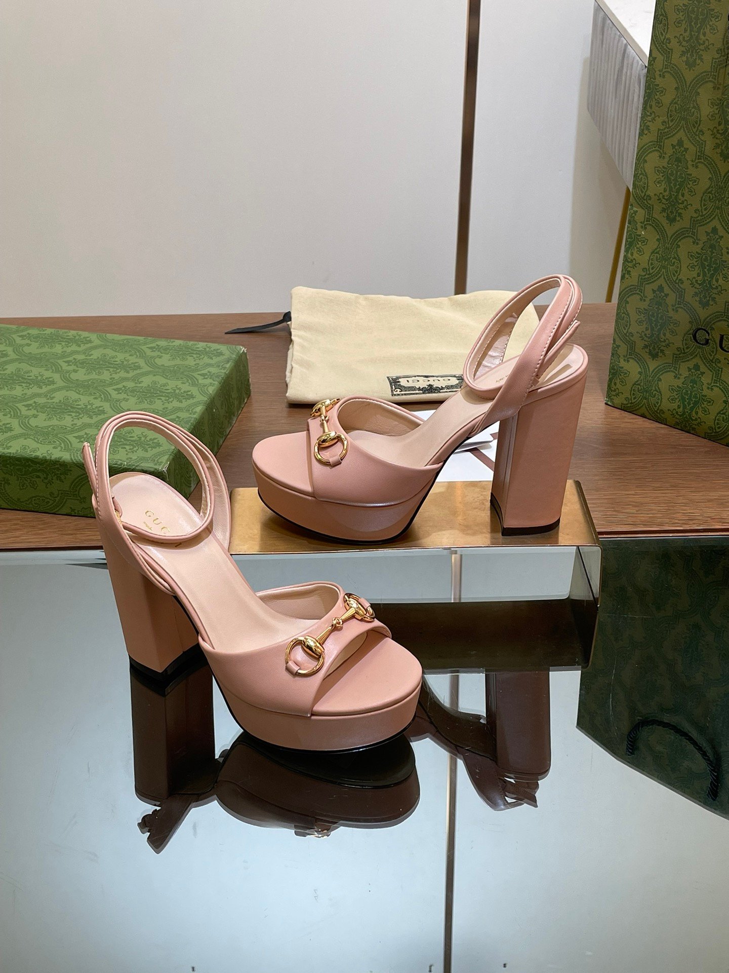 CUCCI WOMEN - Image 2
