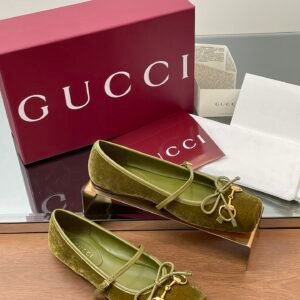 CUCCI  WOMEN
