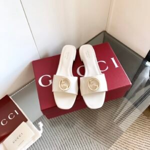 CUCCI  WOMEN