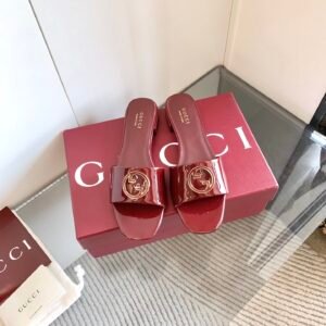 CUCCI  WOMEN