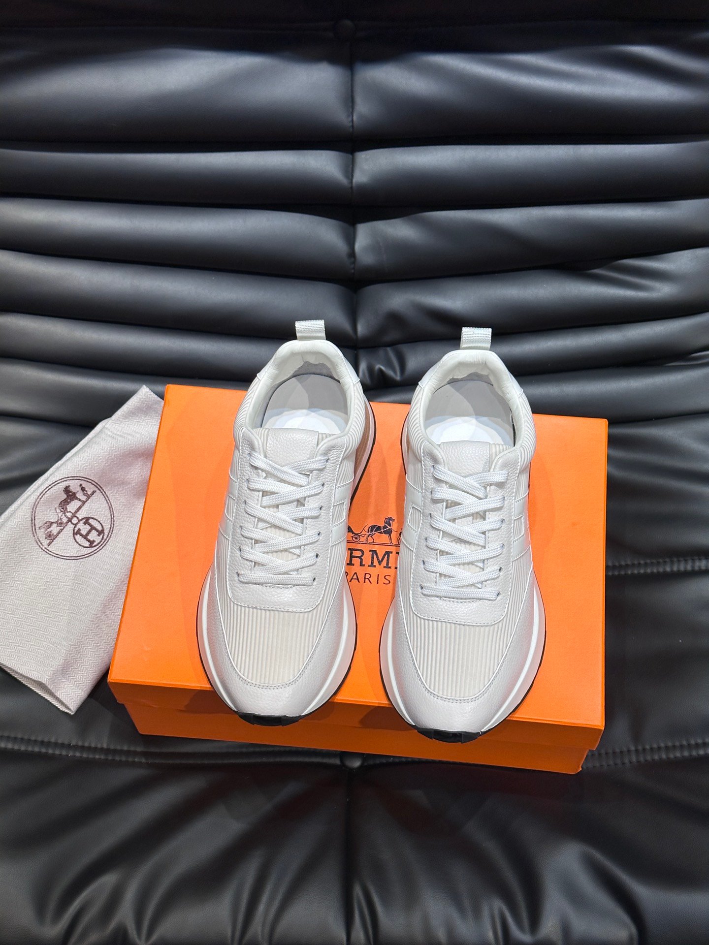 HERMES Man - Image 2