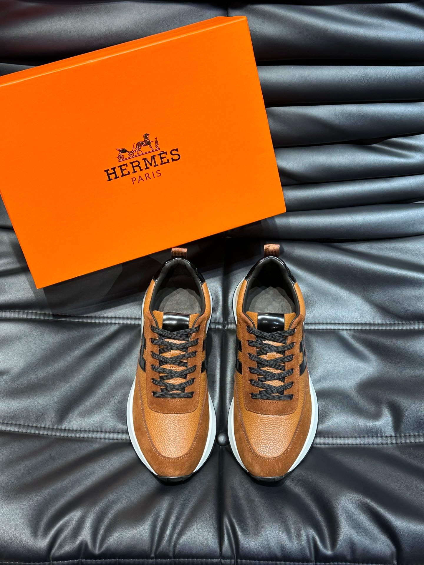 HERMES Man - Image 2