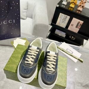 CUCCI  WOMEN