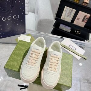 CUCCI  WOMEN