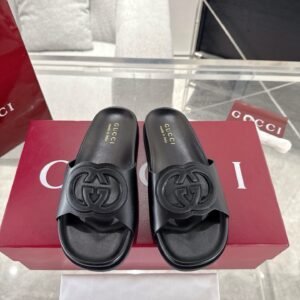 CUCCI  WOMEN