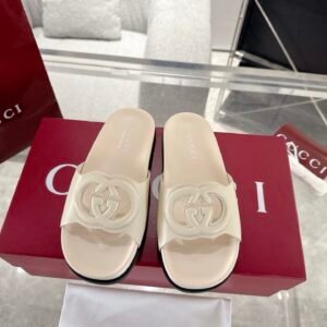 CUCCI  WOMEN