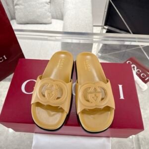 CUCCI  WOMEN