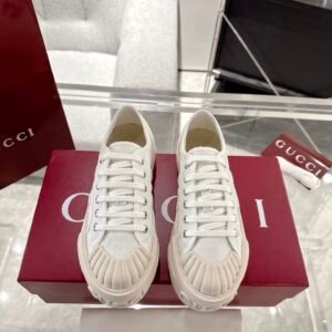CUCCI  WOMEN