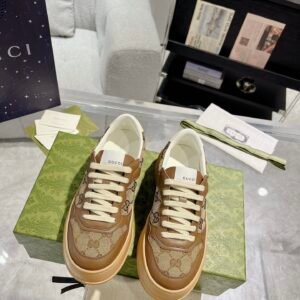 CUCCI  WOMEN