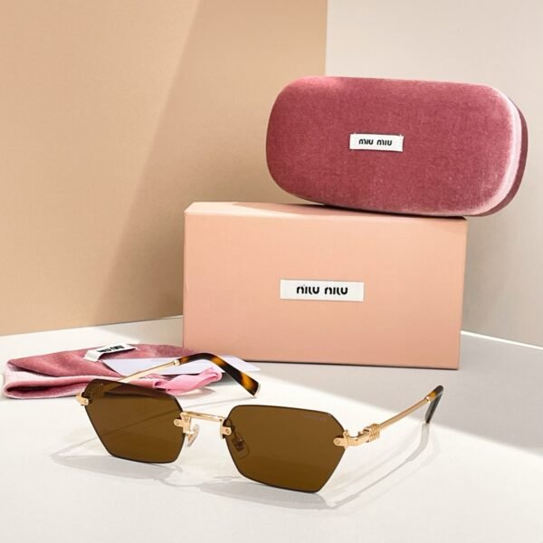 MIU MIU - Image 3