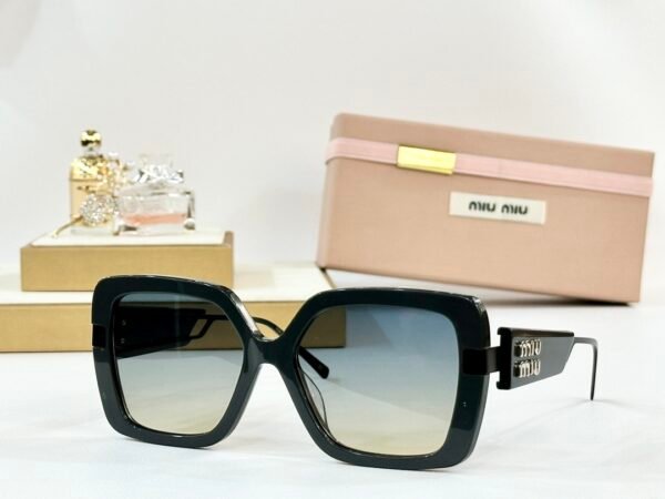 MIU MIU - Image 3