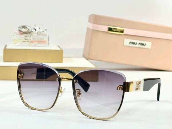 MIU MIU