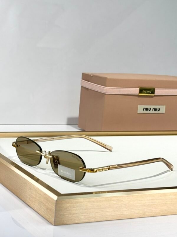 MIU MIU - Image 3