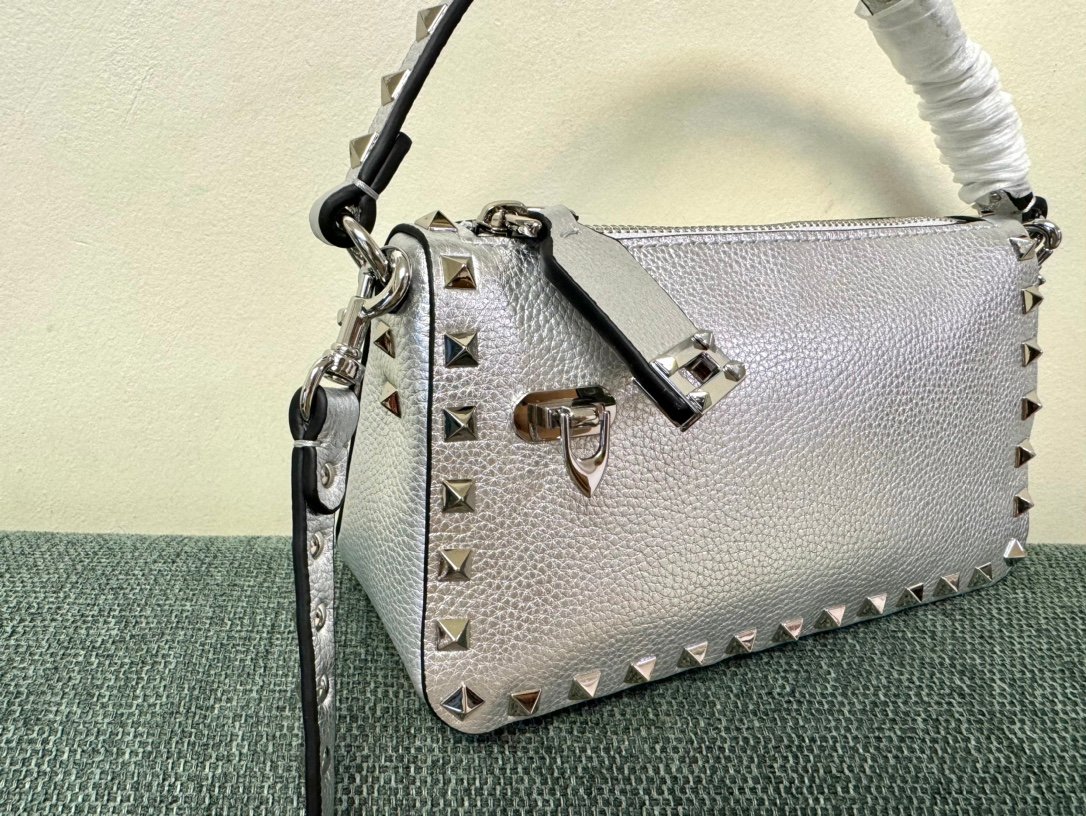 Valentino Bag - Image 7