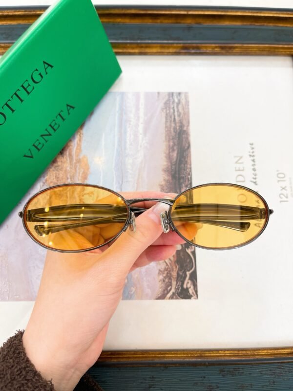 BOTTEGA  VENETA - Image 3
