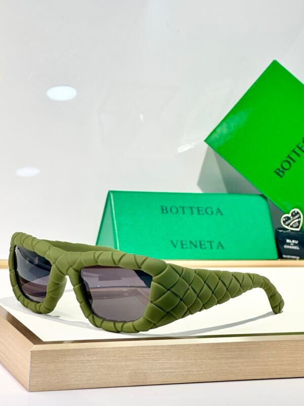 BOTTEGA  VENETA - Image 3