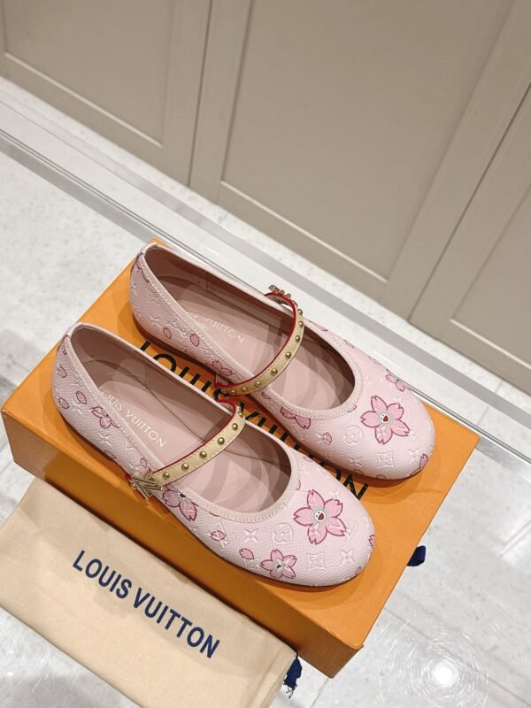 LV women