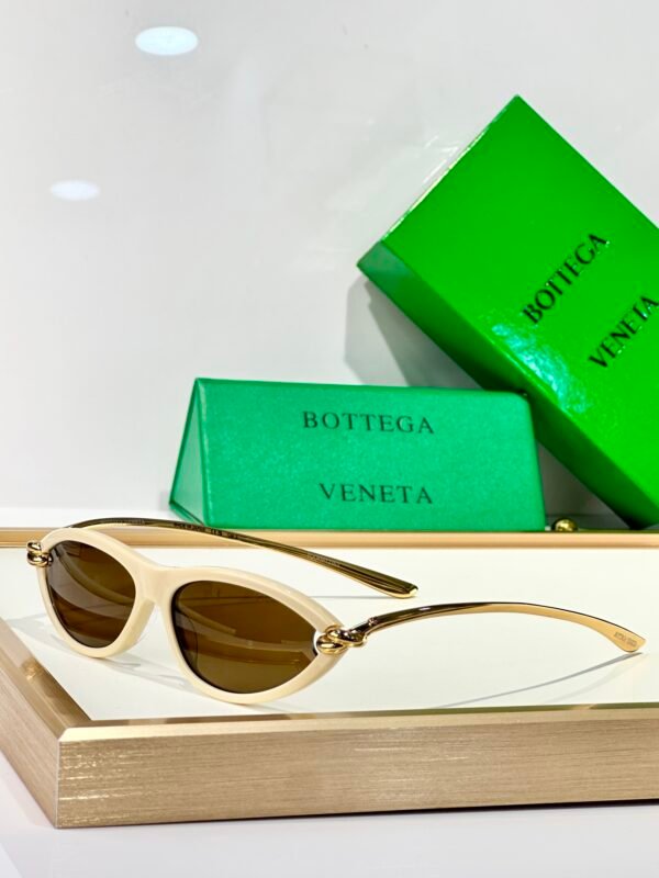 BOTTEGA  VENETA - Image 3