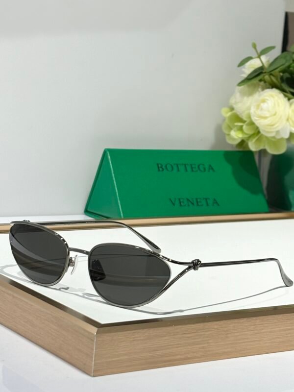 BOTTEGA  VENETA - Image 3