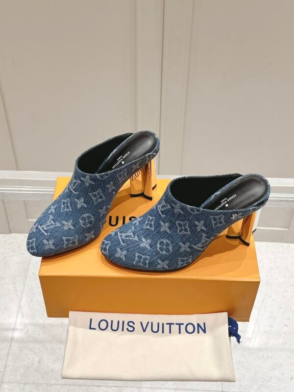LV women - Image 4