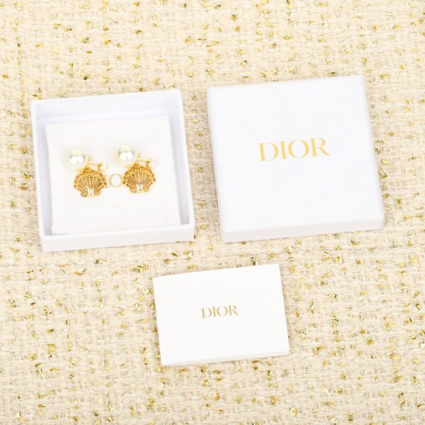 Dior - Image 3