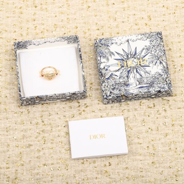 Dior - Image 3