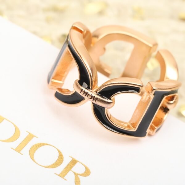 Dior - Image 3