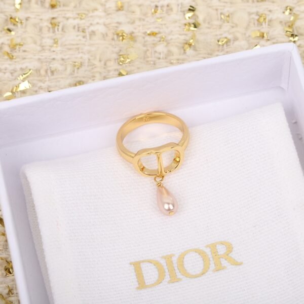 Dior - Image 3