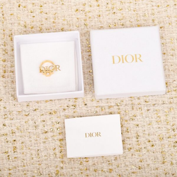 Dior - Image 3