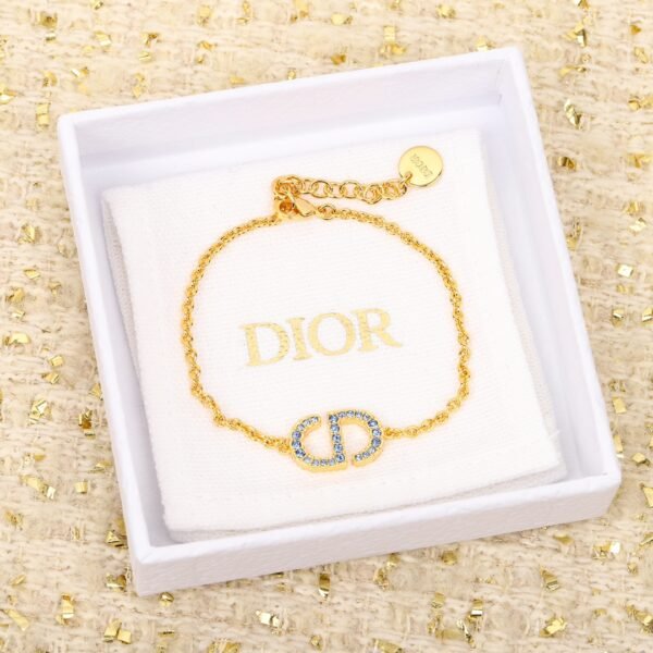 Dior - Image 3