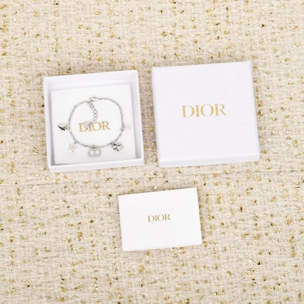 Dior - Image 3