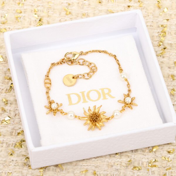 Dior - Image 3