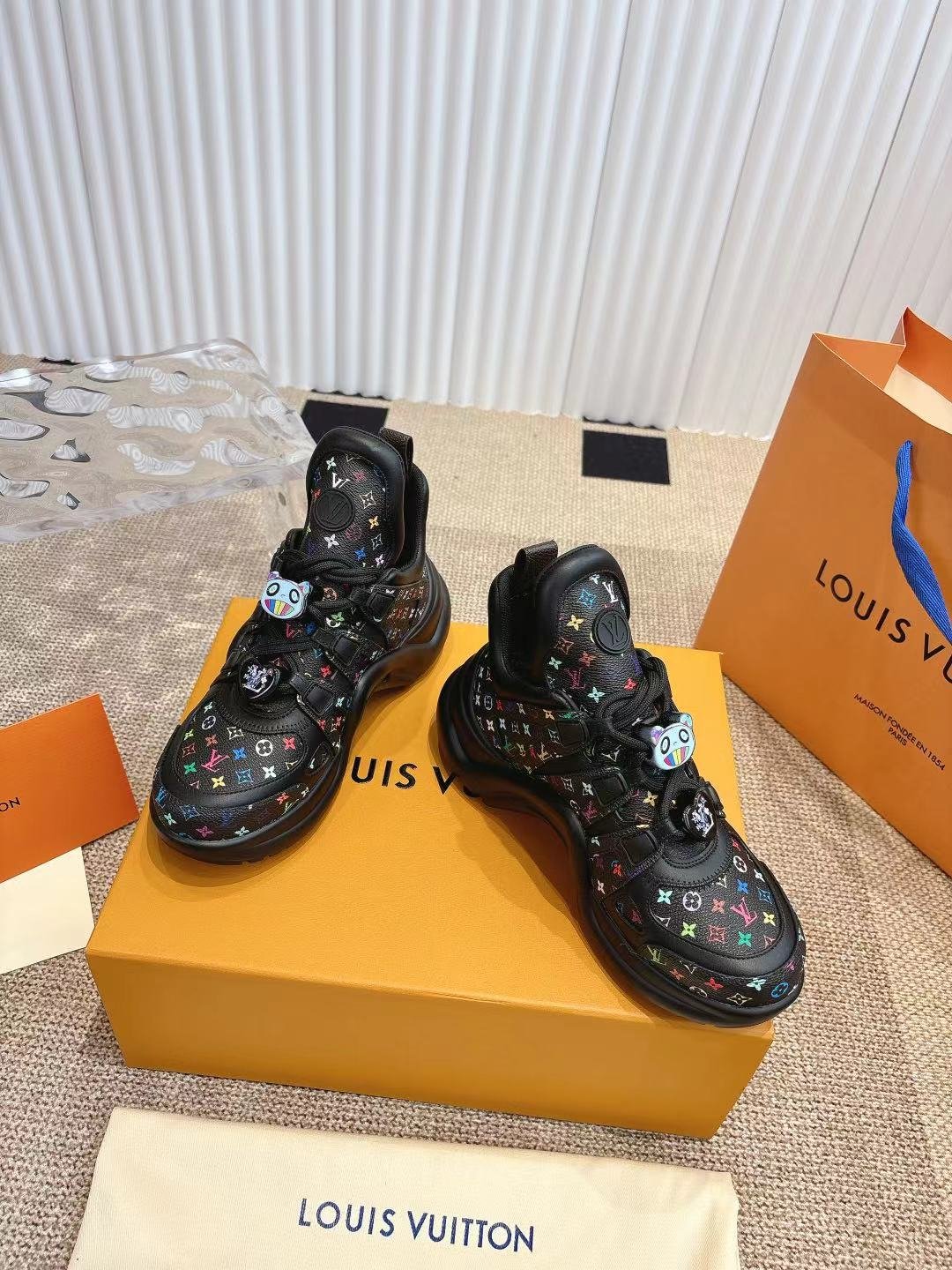 LV women