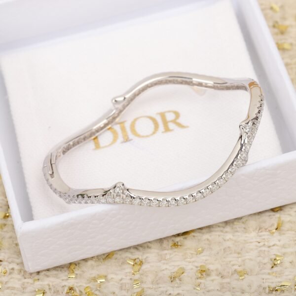 Dior - Image 3
