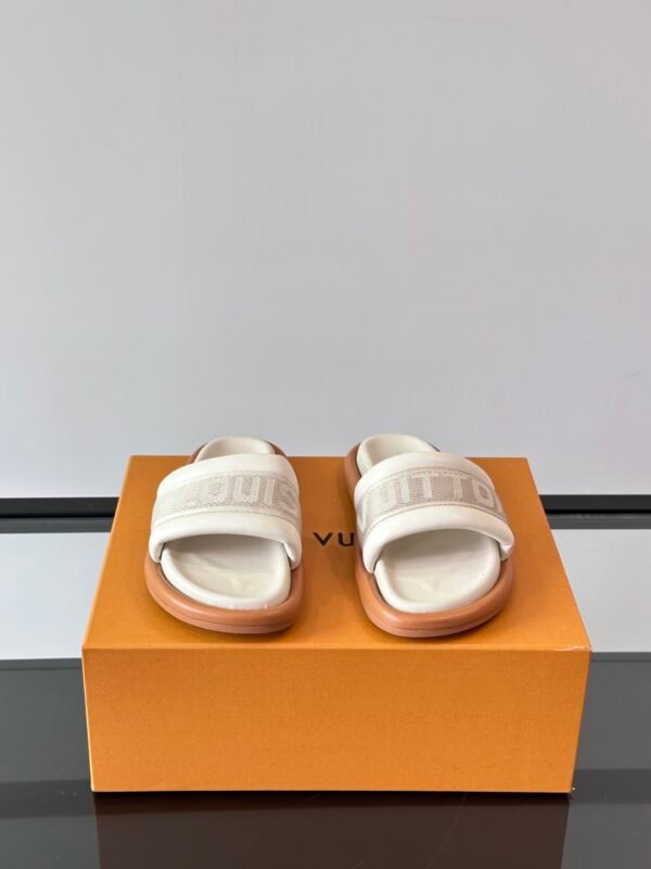 LV MAN - Image 3
