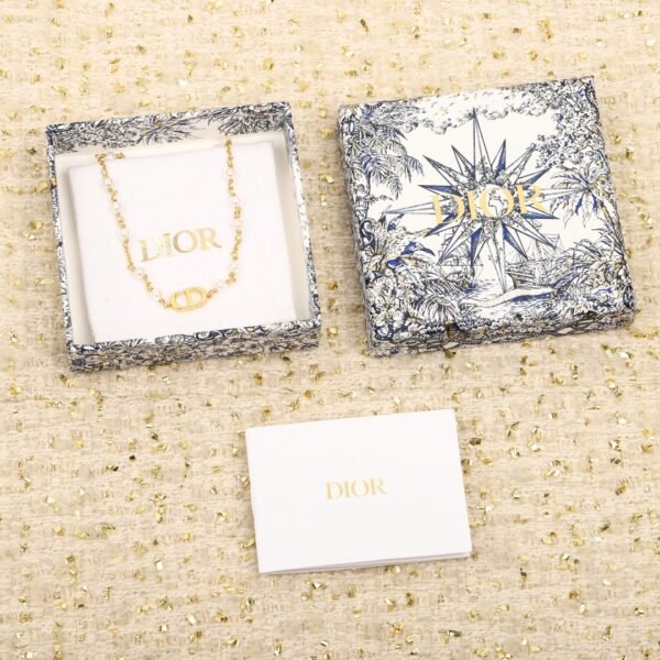 Dior - Image 3