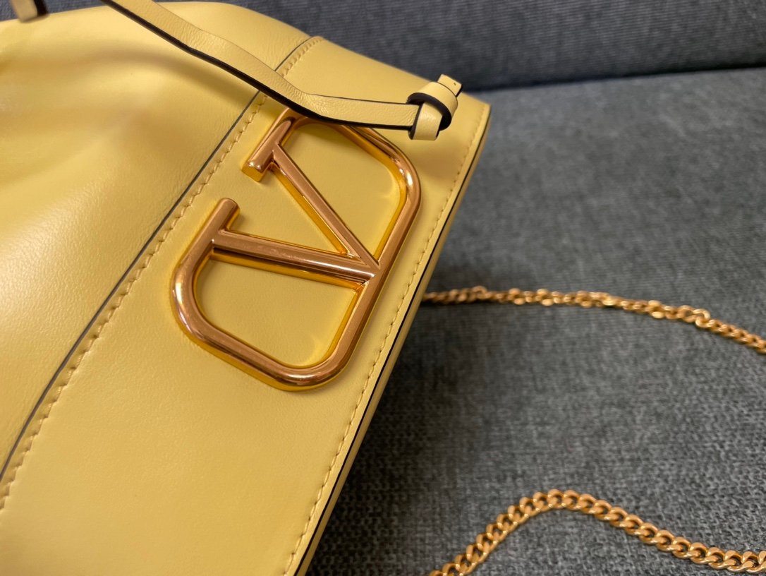 Valentino Bag - Image 3