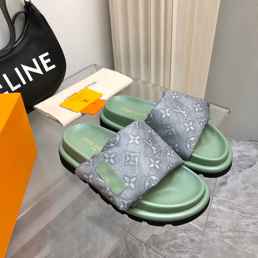 LV women - Image 4