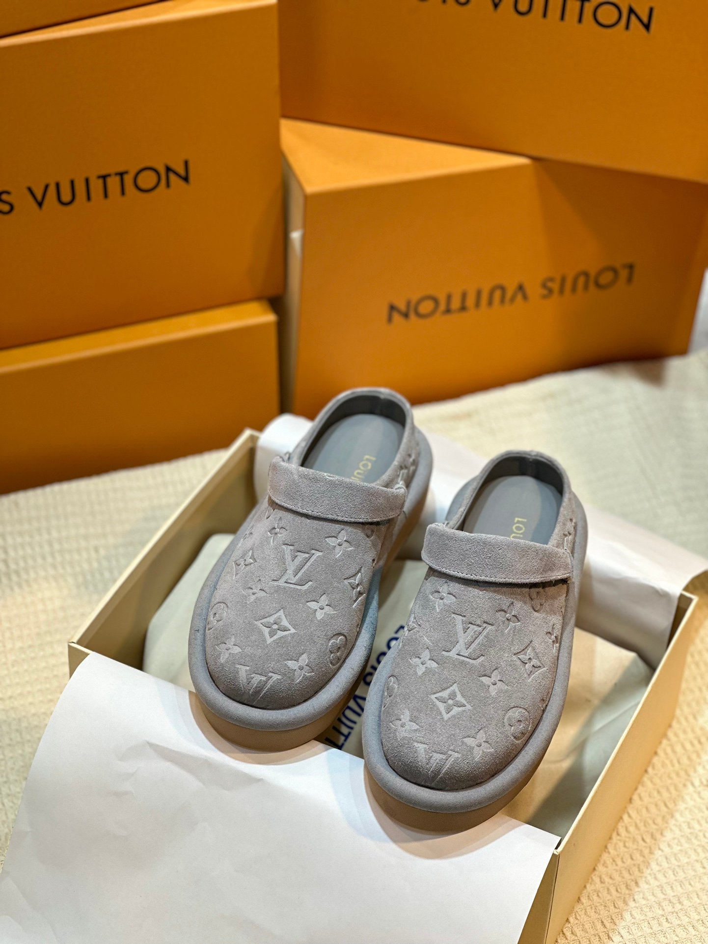LV women