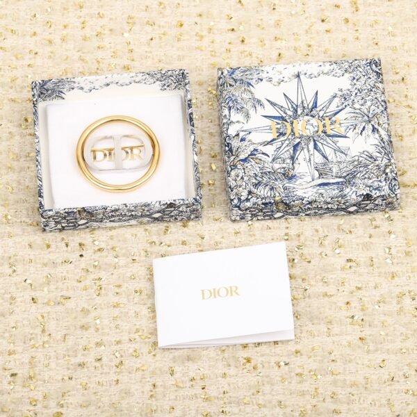 Dior - Image 3