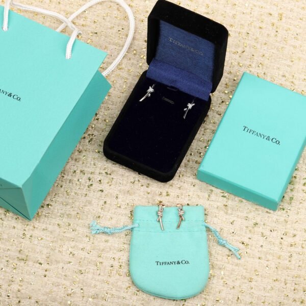 TIFFANY - Image 3