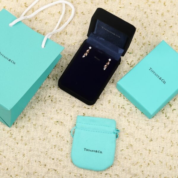 TIFFANY - Image 3