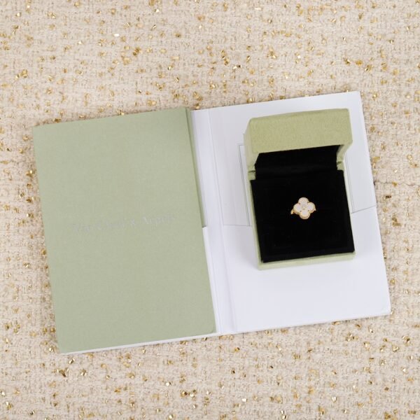Van Cleef & Arpels - Image 3