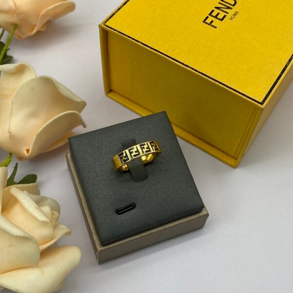 FENDI - Image 3