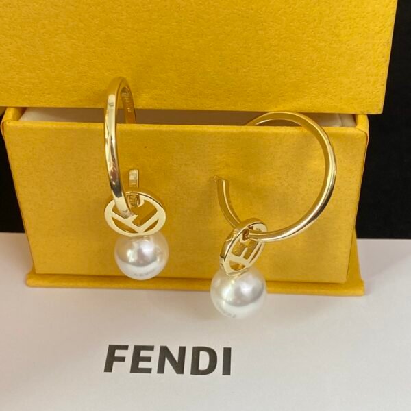 FENDI - Image 3