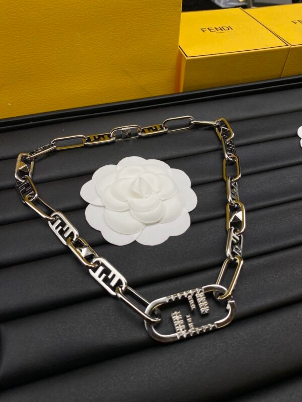 FENDI - Image 3