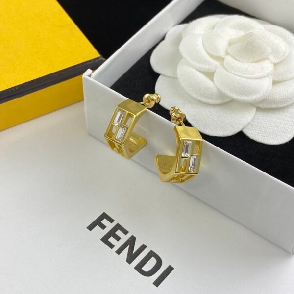 FENDI - Image 3