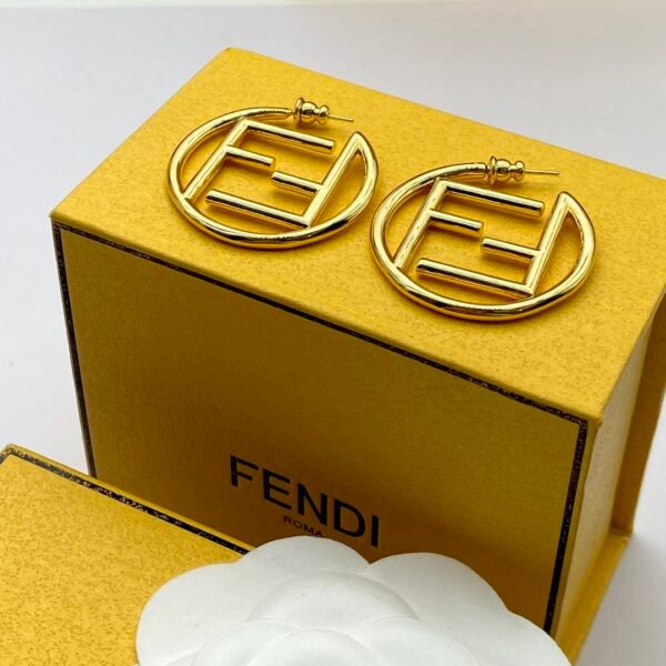 FENDI - Image 3