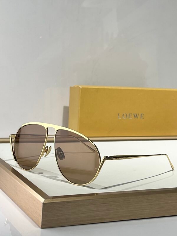 Loewe - Image 3